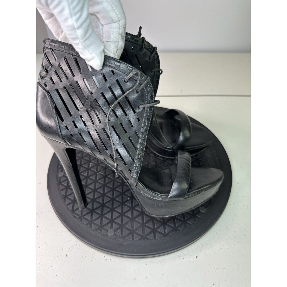 Pour La Victoire Black Leather Open Toe Sandals Sz 8